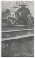 09: Unidentified Nuu-chah-nulth man and boy, Port Alberni, circa 1910s