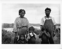 A253: Tejaakomaash and his wife, Biijise, Poplar Hill, Ontario, circa 1930s