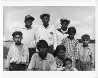 A213: James Bearhear Owen (Niizhiishaan) and family, Pauingassi, Manitoba, circa 1930s