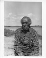 A206: John Owen (Naamiwan), "Fairwind," seated, Pauingassi, Manitoba, circa 1930s