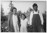 A111: Mary Jane Keeper (Naabap), Joe Keeper (Eciwe), and daughter Hannah Keeper (Echine), Little Grand Rapids, Manitoba, circa 1930s