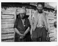 A114: Alex Keeper (Giiwiich) and Opanshensh Keeper, Little Grand Rapids, Manitoba, circa 1930s