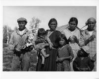 A236: Thompson Keeper and family, Pauingassi, Manitoba, 1933