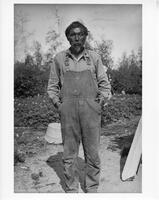 A230: Moses Owen (Miskwaadezi Oshkiishik), Pauingassi, Manitoba, 1933