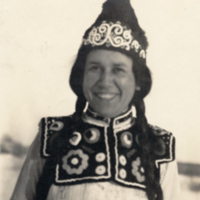 9-13-h: Penobscot woman with decorative attire.