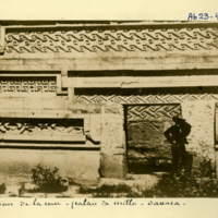 Interieure de la cour -- palais de Mitla -- Oaxaca