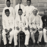 Group portrait of adminstrative leaders of Philippines, including Hadji Mohammad Jamalul Kiram, Sultan of Sulu.