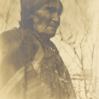 6-12-h: Innu woman