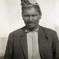 6-10-i: Innu man wearing a traditional hat